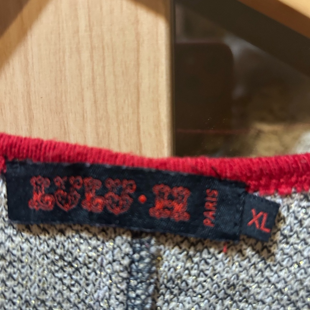 Patterned Button-Up Cardigan - Picture 5 of 5